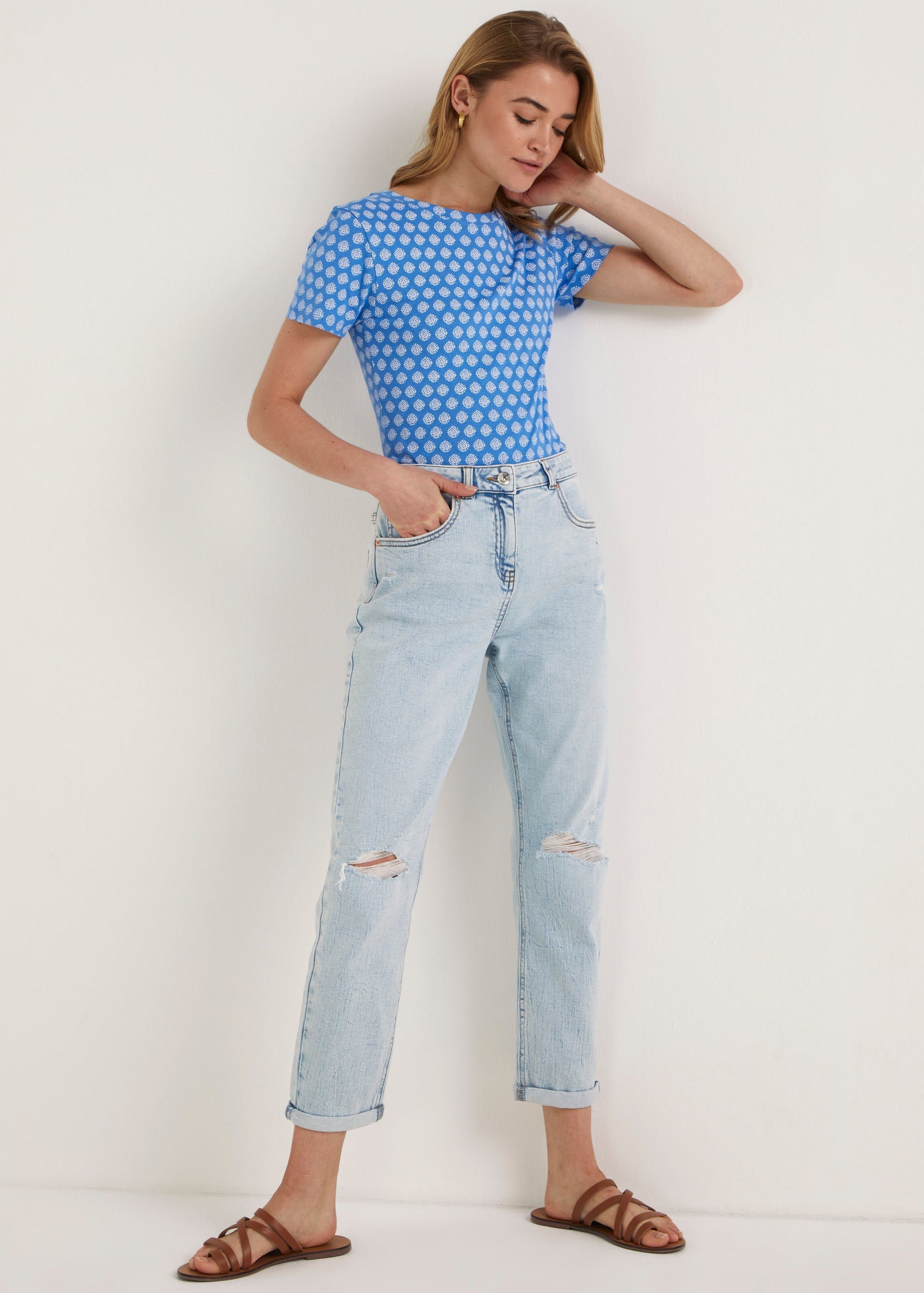 Buy Riley Light Wash Ripped Boyfriend Jeans in Qatar bfab