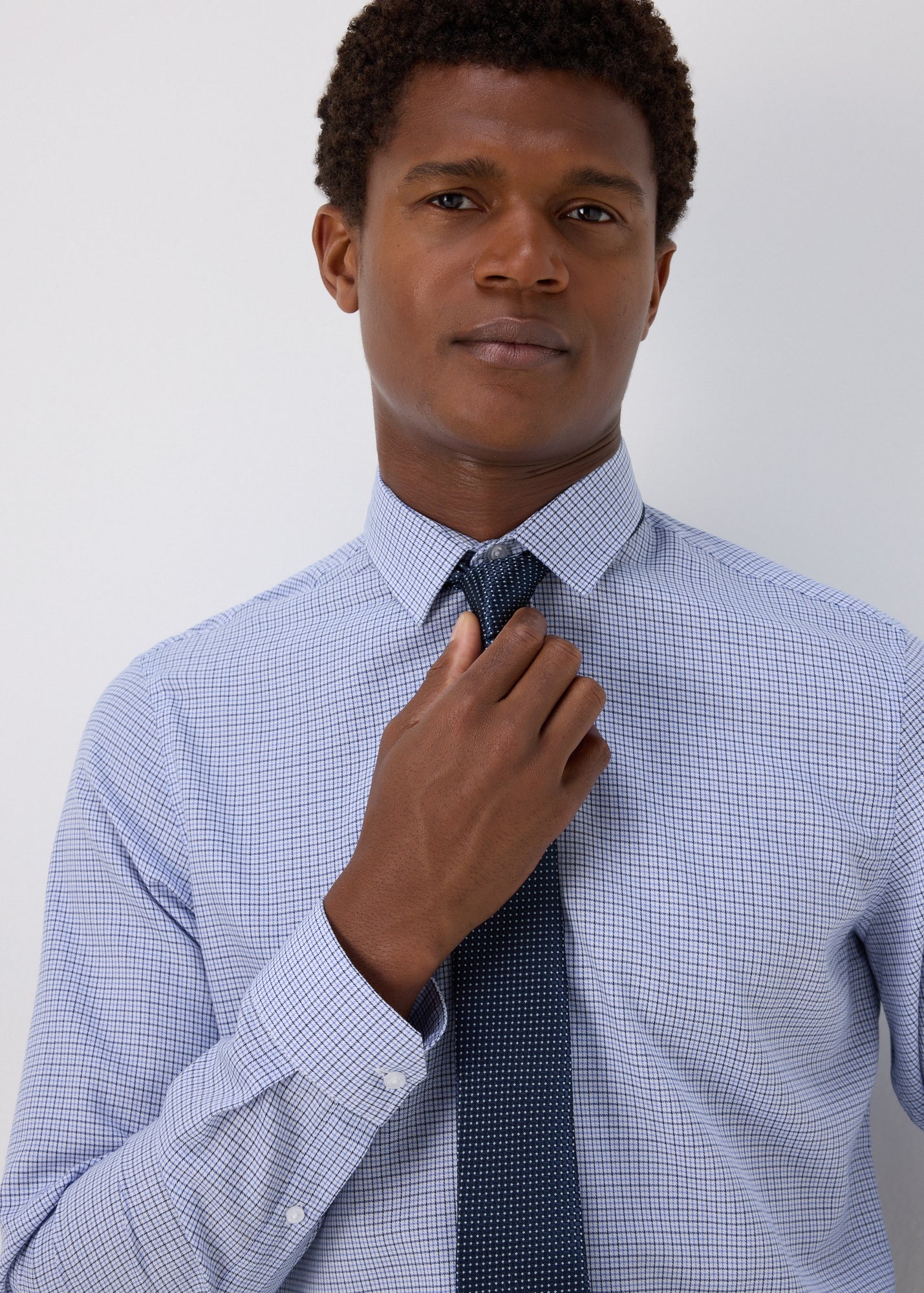 Buy Taylor & Wright Textured Slim Fit Shirt & Tie Set-Blue-18.5 Online in  UAE from Matalan