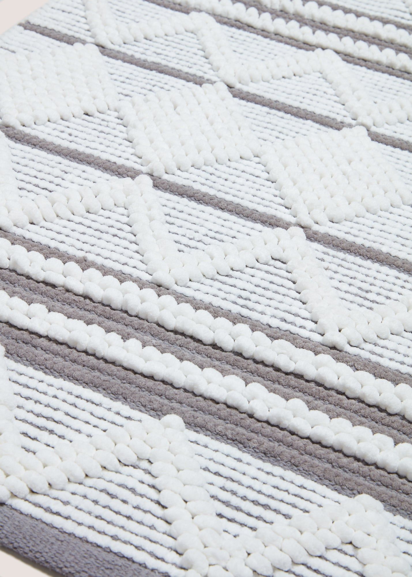 Buy Cabana Bathmat Grey One Size Online in Saudi Arabia bfab
