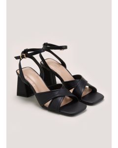 Et Vous Black Cross Strap Block Heels - Black - 6