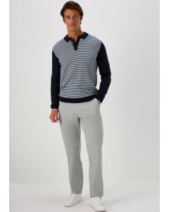  Straight Fit Stretch Chinos