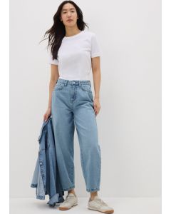 Light Wash Barrell Leg Jeans