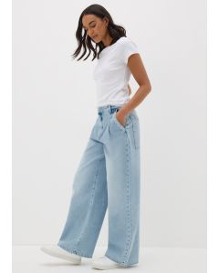 Mid Wash Pleated Wide Leg Jeans